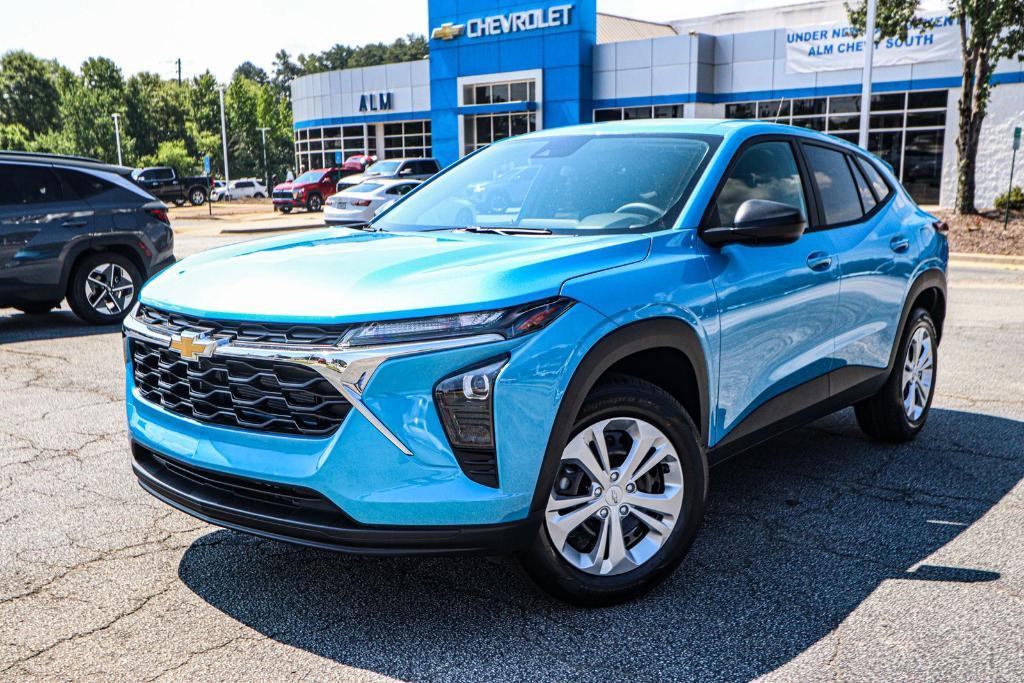 new 2025 Chevrolet Trax car, priced at $20,681