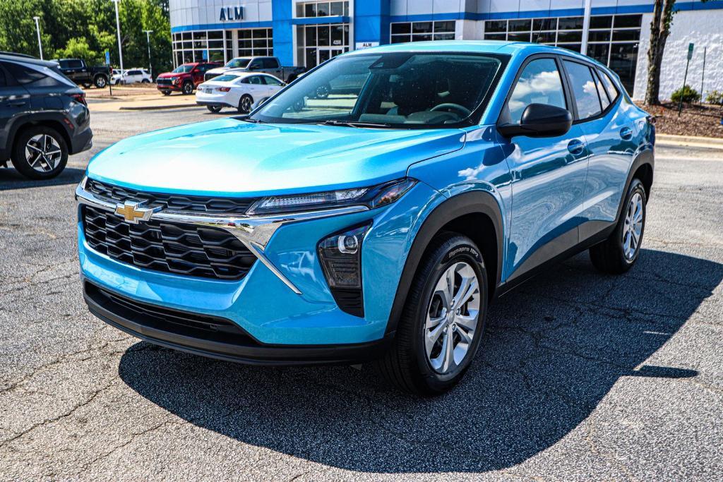 new 2025 Chevrolet Trax car, priced at $20,681