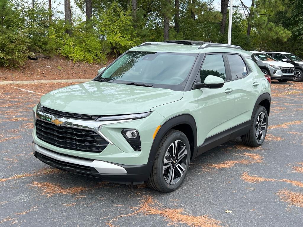 new 2025 Chevrolet TrailBlazer car, priced at $25,990