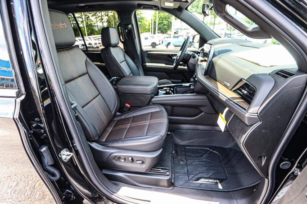 new 2025 Chevrolet Tahoe car, priced at $93,720