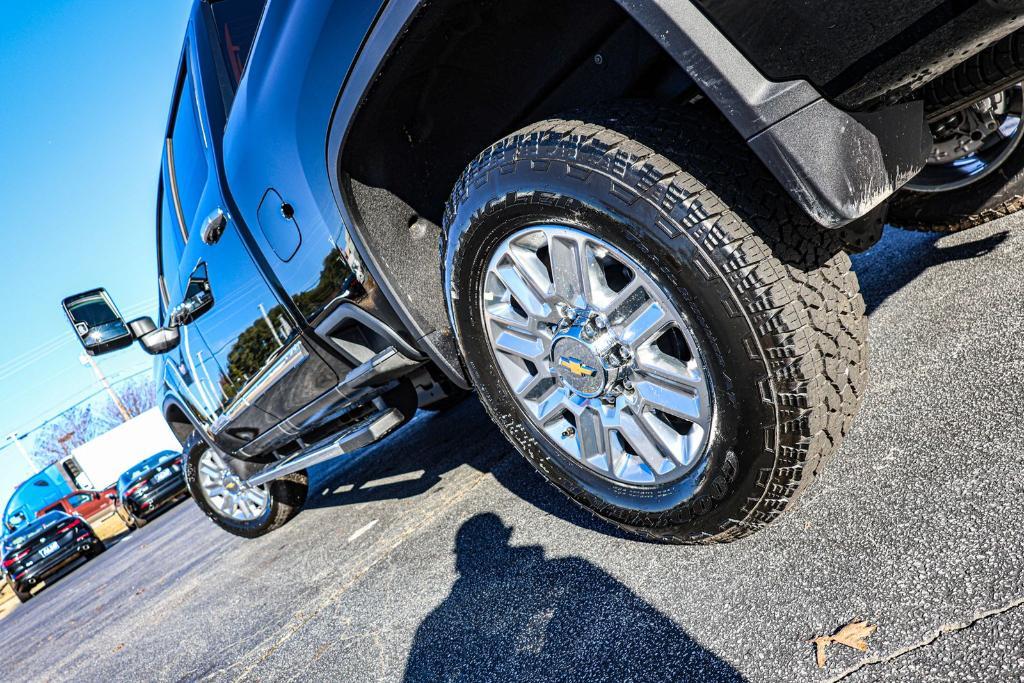 new 2025 Chevrolet Silverado 2500 car, priced at $80,166