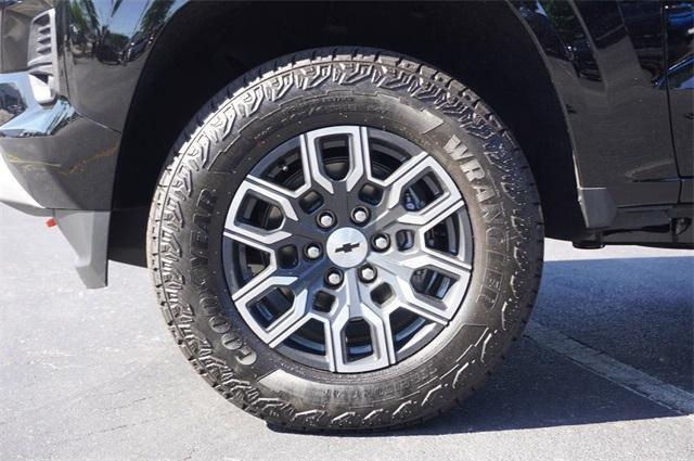 new 2024 Chevrolet Colorado car, priced at $42,990