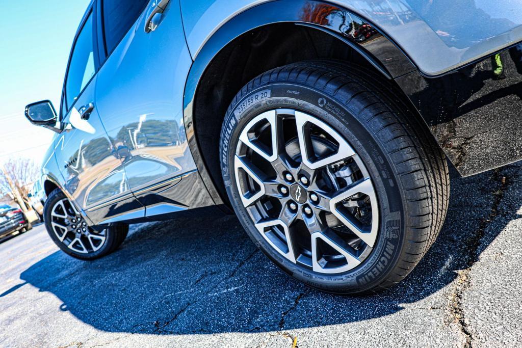 new 2025 Chevrolet Blazer car, priced at $40,543