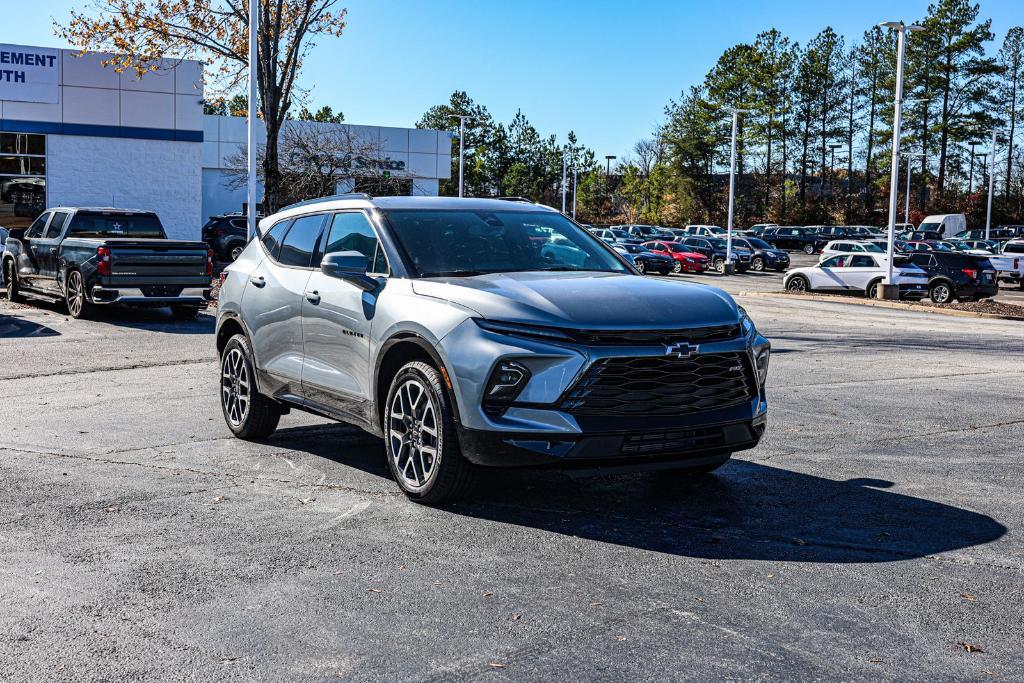 new 2025 Chevrolet Blazer car, priced at $40,543