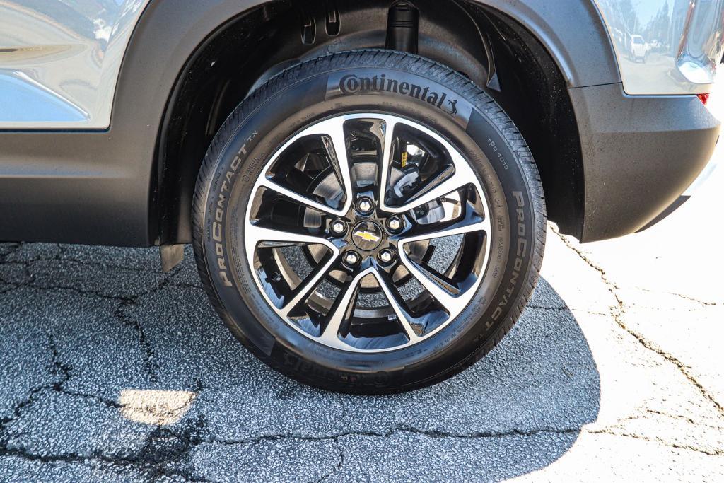 new 2025 Chevrolet TrailBlazer car, priced at $26,395
