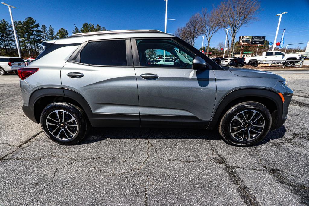 new 2025 Chevrolet TrailBlazer car, priced at $26,395