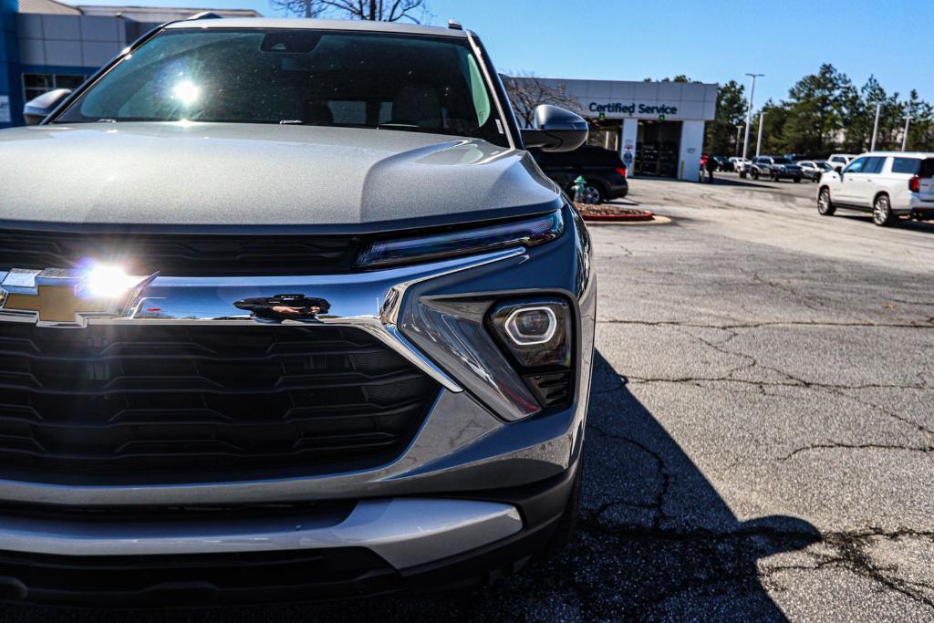 new 2025 Chevrolet TrailBlazer car, priced at $26,395