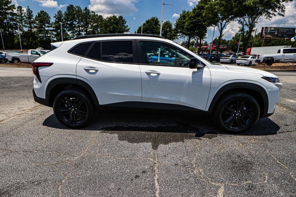 new 2025 Chevrolet Trax car, priced at $24,989