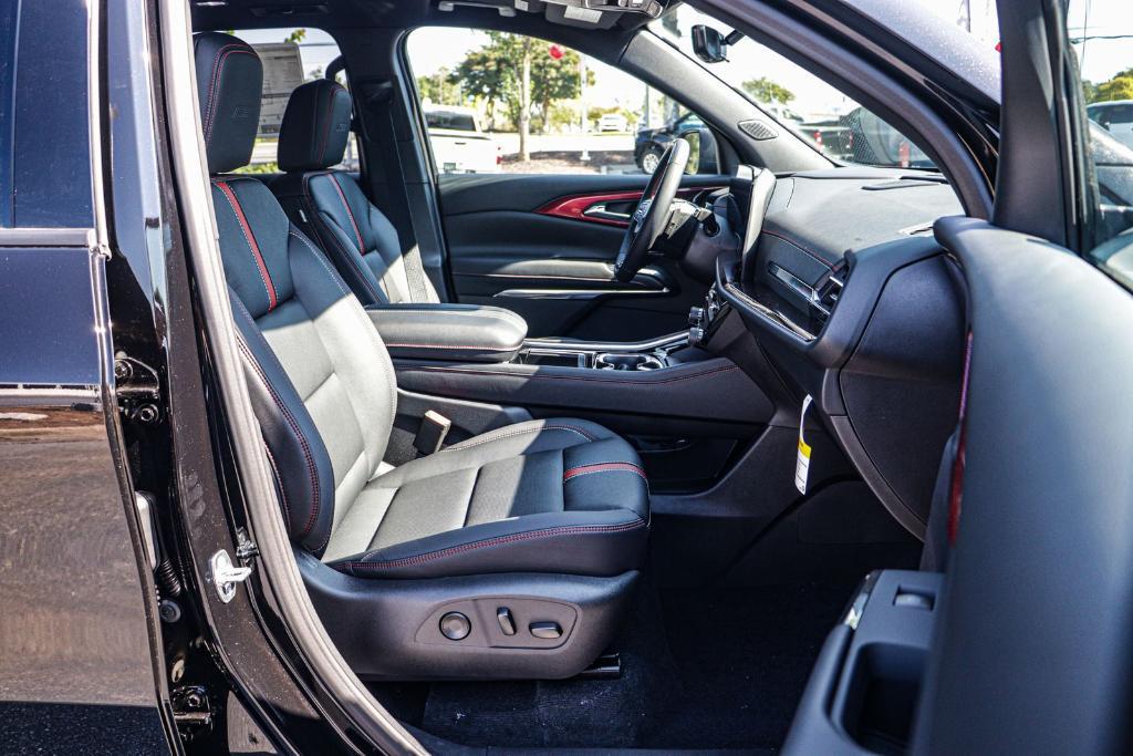 new 2026 Chevrolet Traverse car, priced at $56,259