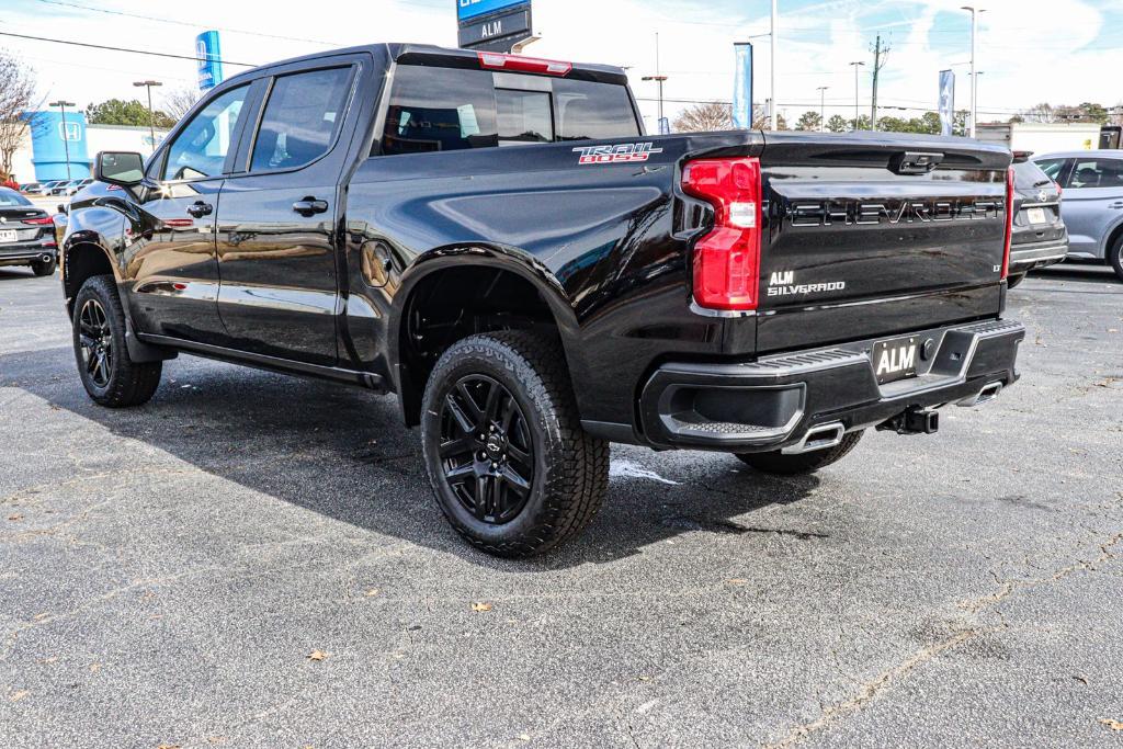 new 2025 Chevrolet Silverado 1500 car, priced at $60,907