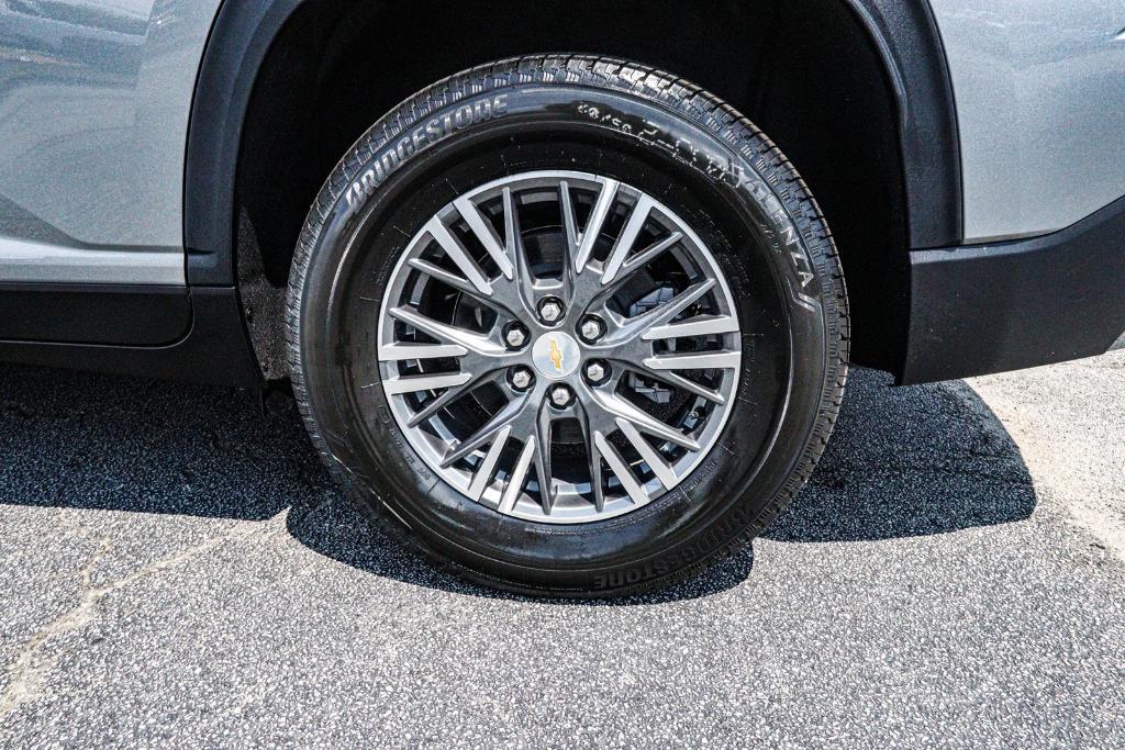 new 2025 Chevrolet Traverse car, priced at $41,462