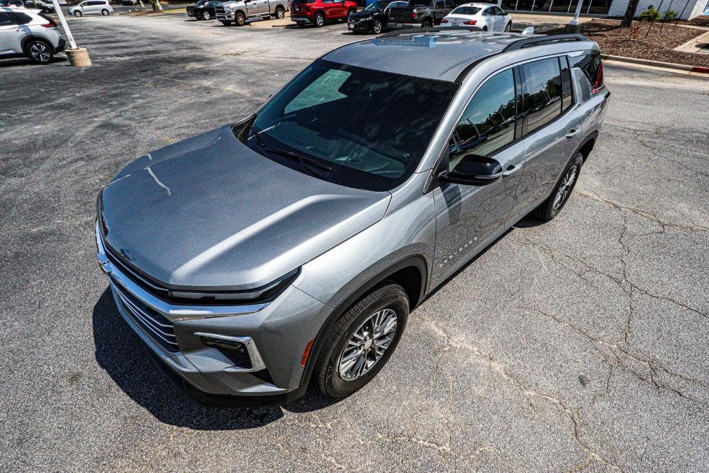 new 2025 Chevrolet Traverse car, priced at $41,462