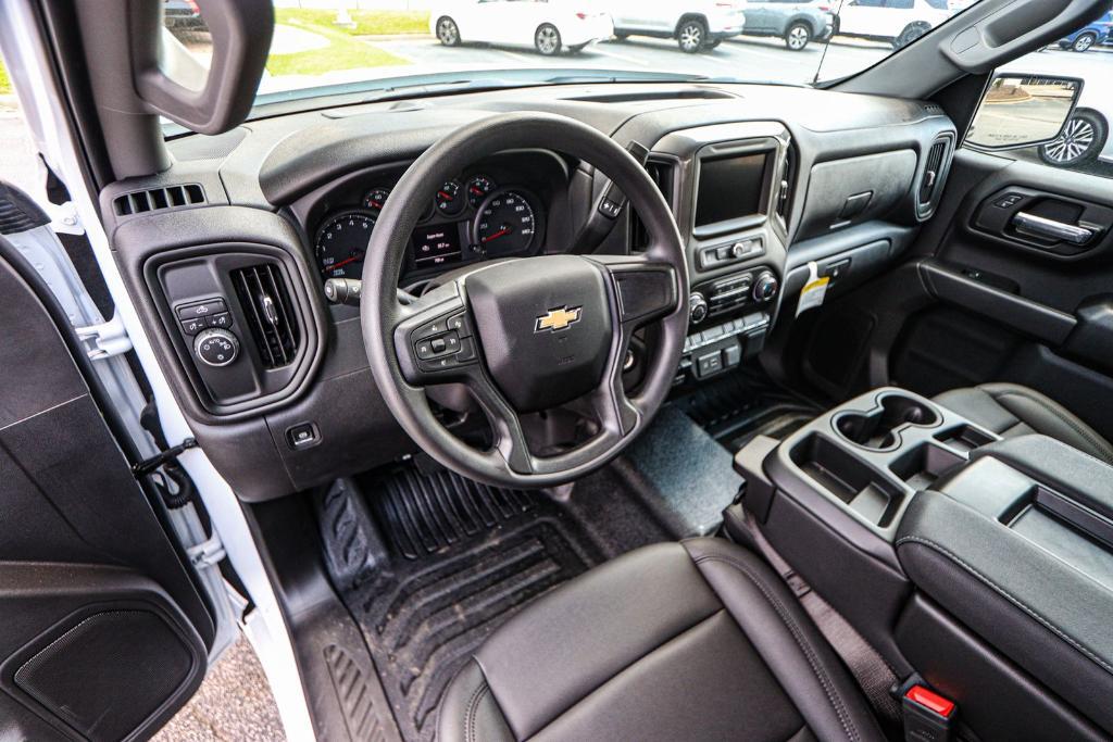 new 2025 Chevrolet Silverado 1500 car, priced at $39,563