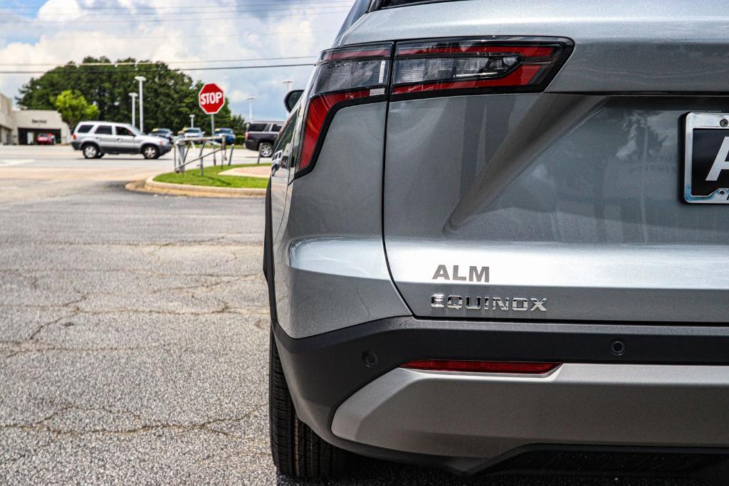 new 2026 Chevrolet Equinox car, priced at $30,245