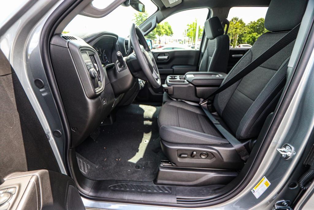 new 2025 Chevrolet Silverado 1500 car, priced at $43,045