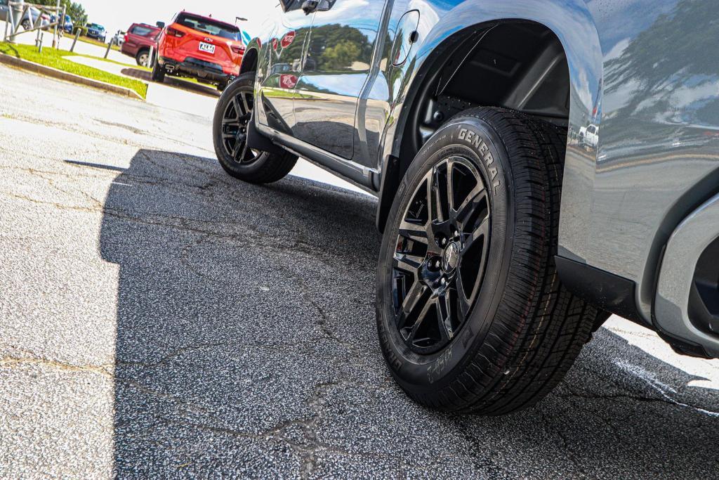 new 2025 Chevrolet Silverado 1500 car, priced at $43,045
