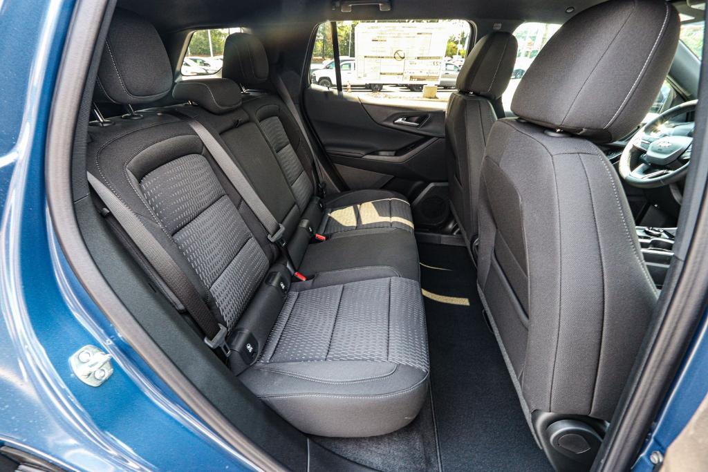 new 2026 Chevrolet Equinox car, priced at $30,245