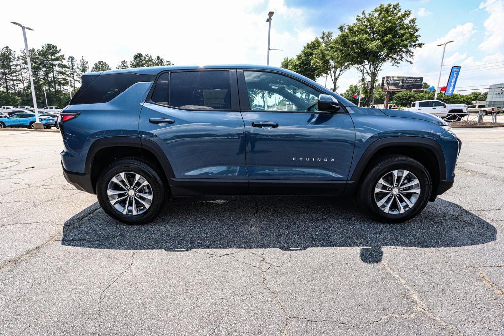new 2026 Chevrolet Equinox car, priced at $30,245