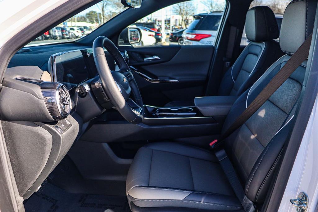 new 2025 Chevrolet Equinox car, priced at $29,558