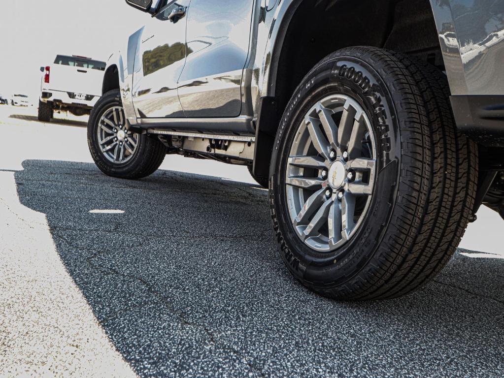 new 2026 Chevrolet Colorado car, priced at $38,095