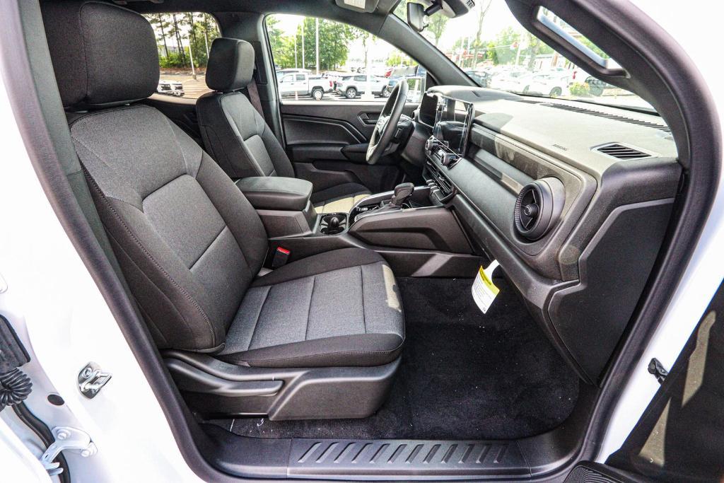 new 2025 Chevrolet Colorado car, priced at $33,830