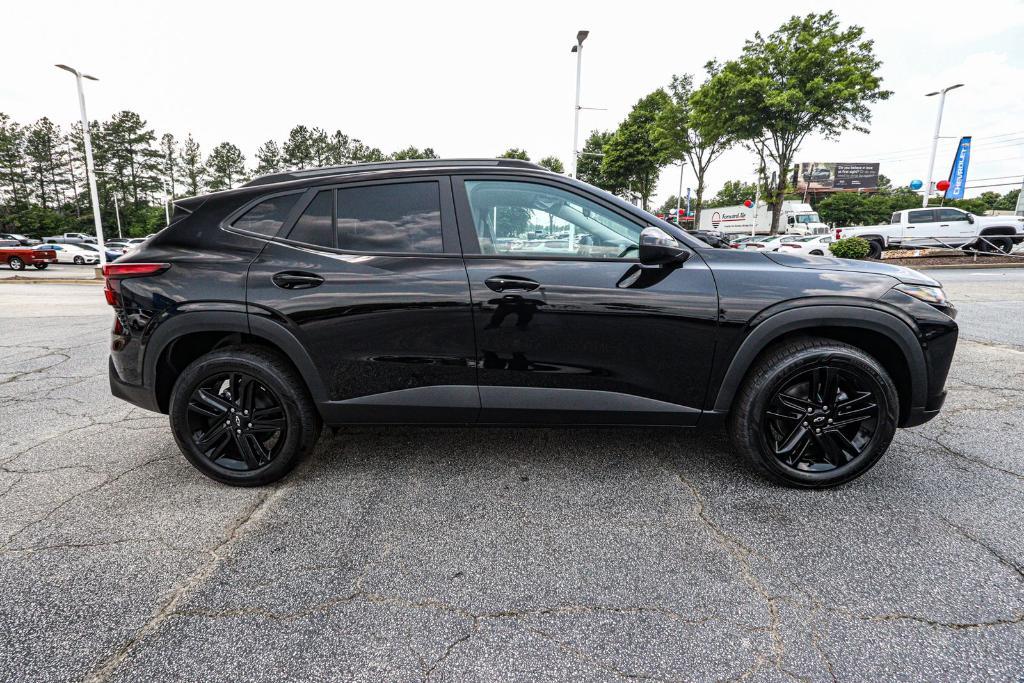 new 2025 Chevrolet Trax car, priced at $25,895