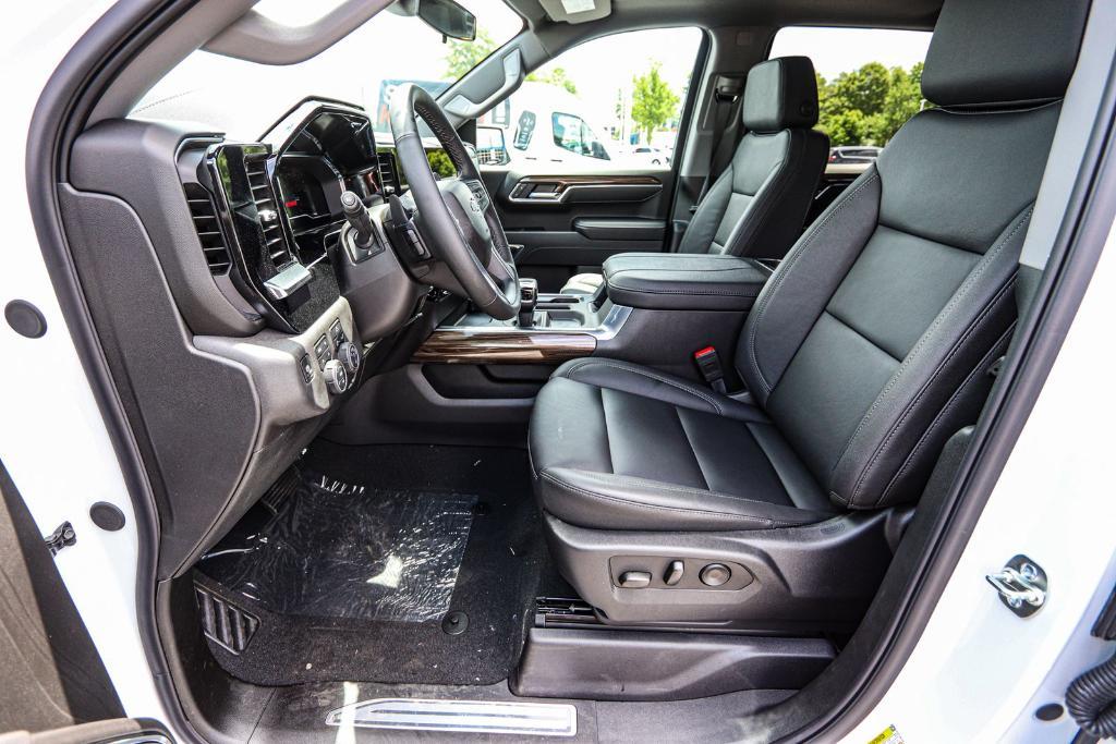 new 2025 Chevrolet Silverado 1500 car, priced at $66,806