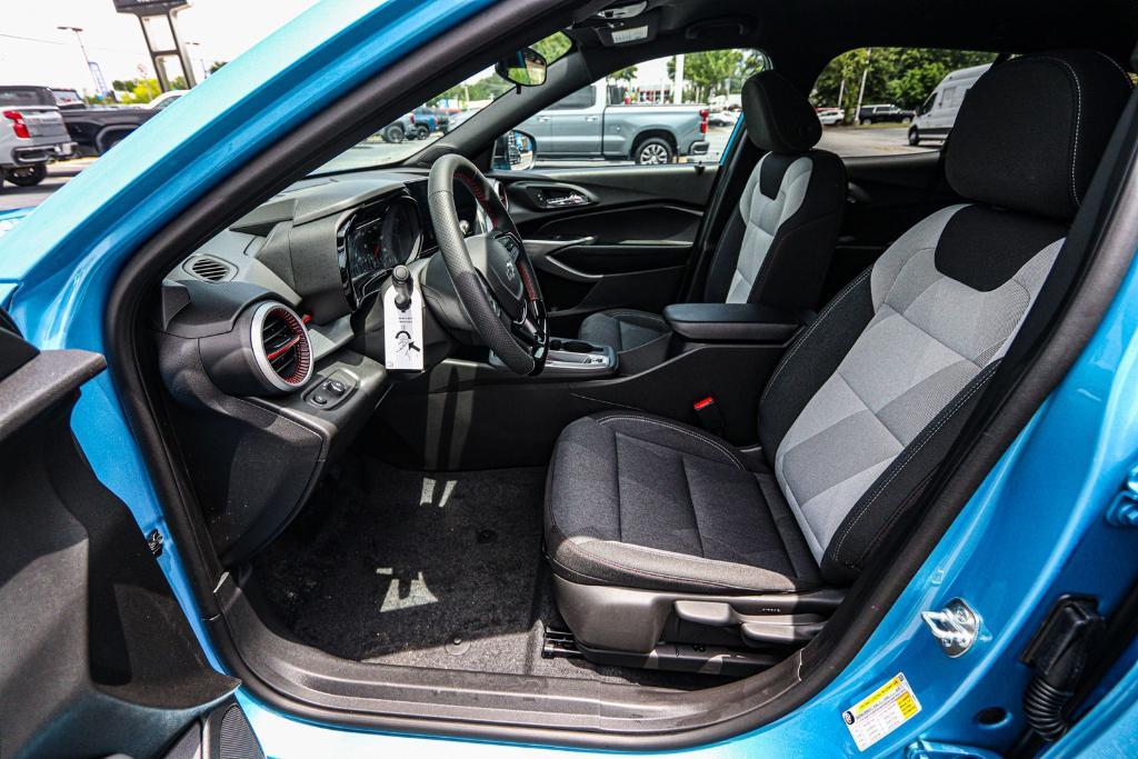 new 2025 Chevrolet Trax car, priced at $22,649
