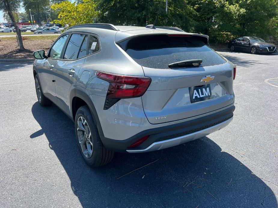 new 2025 Chevrolet Trax car, priced at $22,890