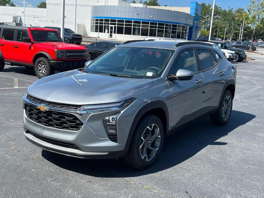 new 2025 Chevrolet Trax car, priced at $22,890