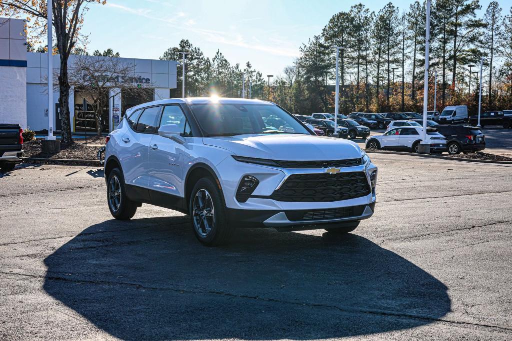 new 2025 Chevrolet Blazer car, priced at $34,523