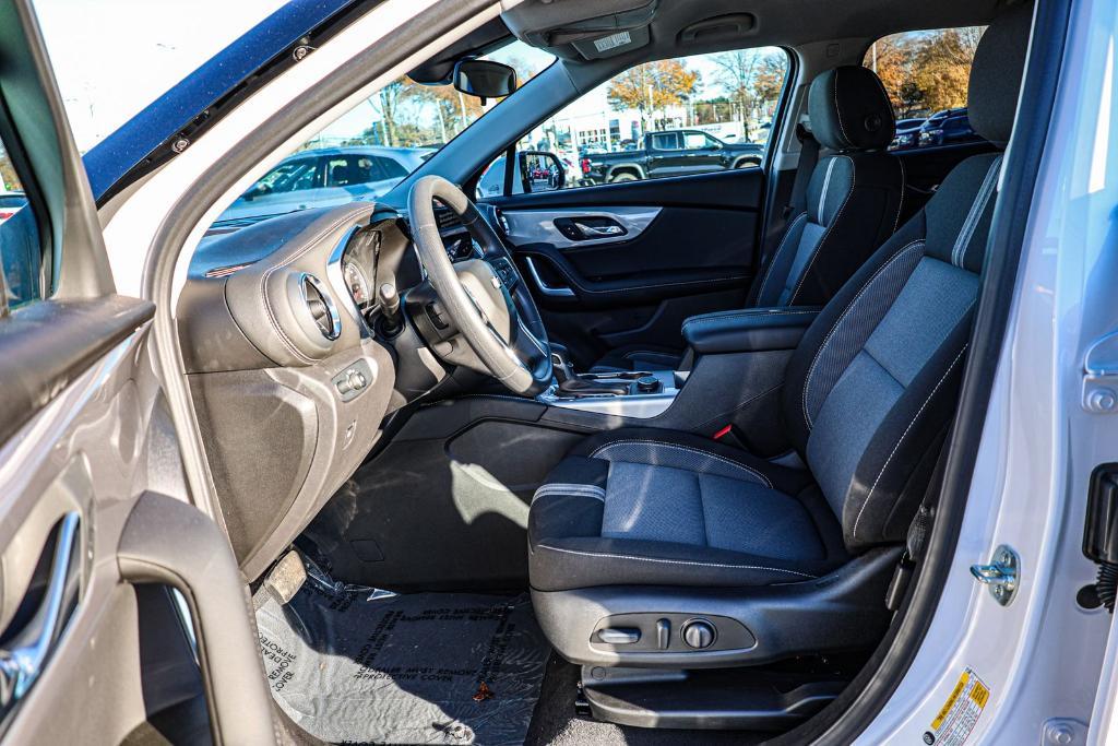 new 2025 Chevrolet Blazer car, priced at $34,523