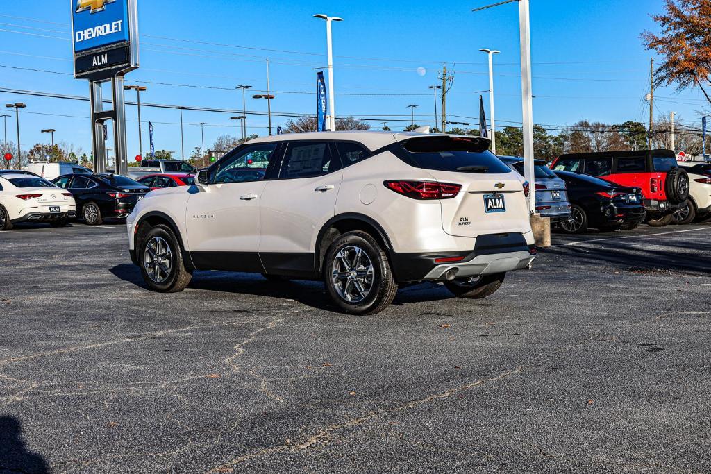 new 2025 Chevrolet Blazer car, priced at $34,523