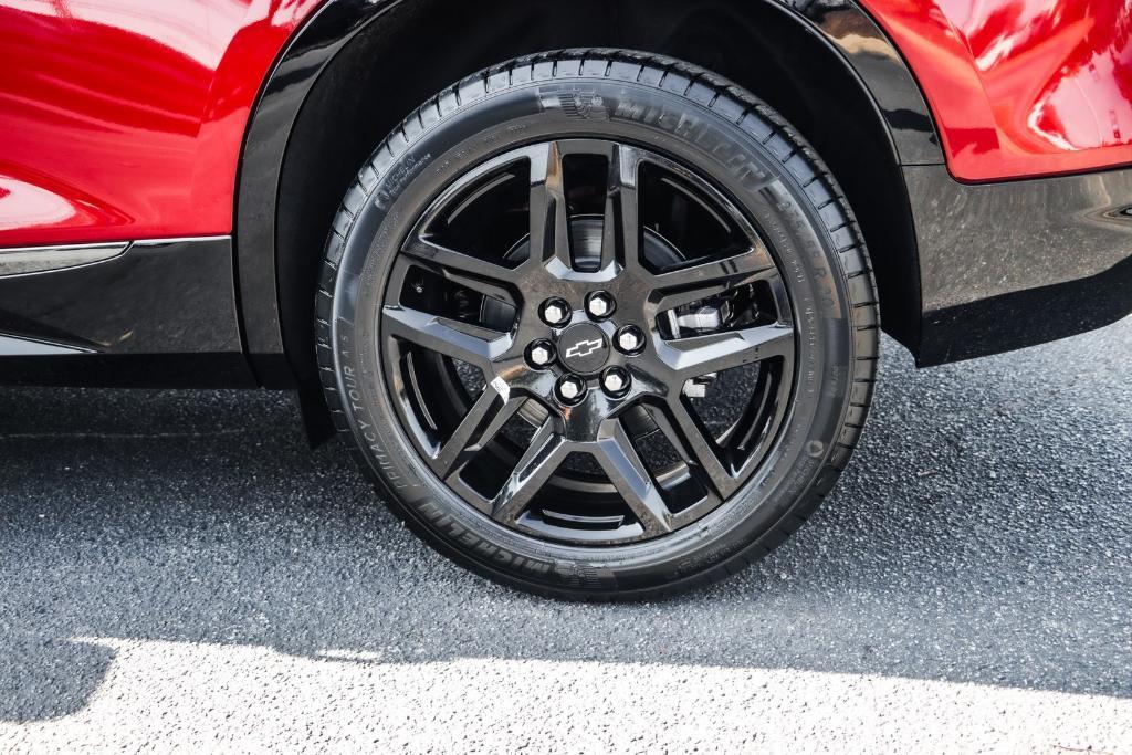 new 2025 Chevrolet Blazer car, priced at $44,035