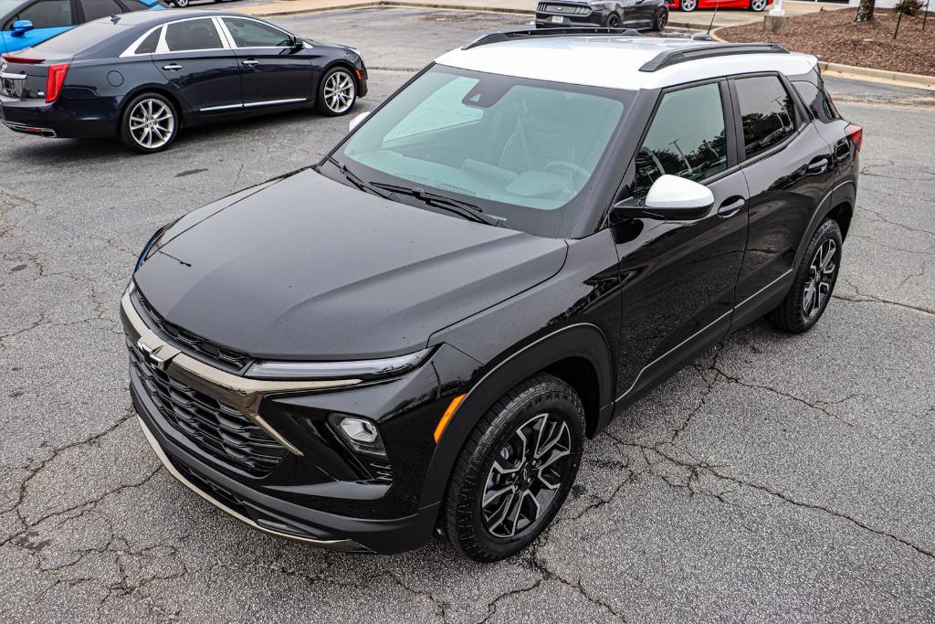 new 2025 Chevrolet TrailBlazer car, priced at $26,096