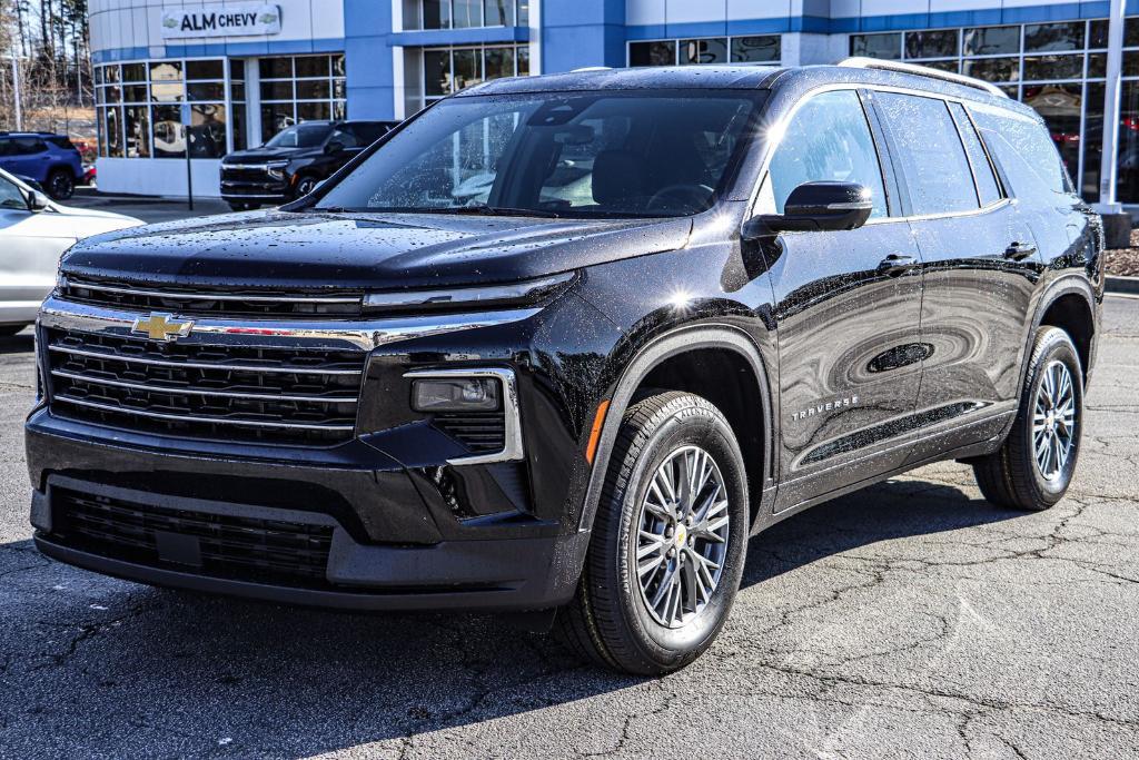 new 2025 Chevrolet Traverse car, priced at $43,490