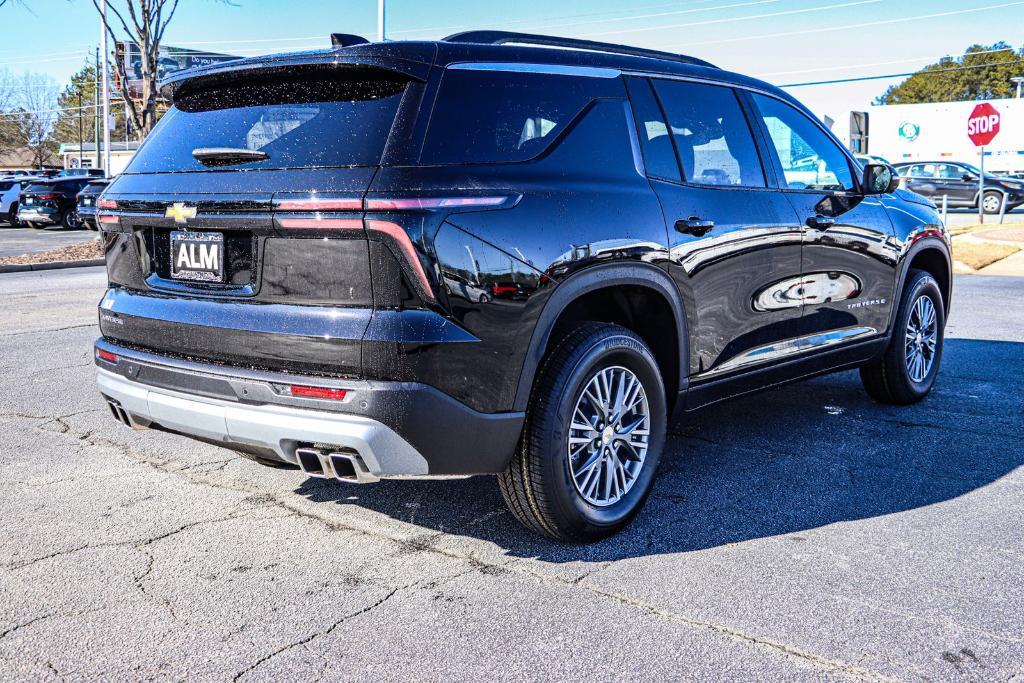 new 2025 Chevrolet Traverse car, priced at $43,490