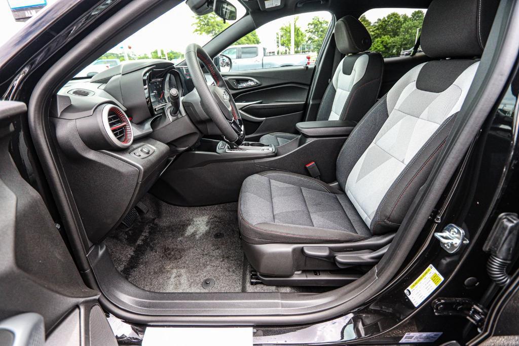 new 2025 Chevrolet Trax car, priced at $23,021