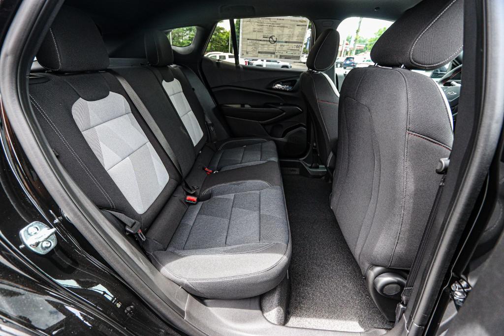 new 2025 Chevrolet Trax car, priced at $23,021