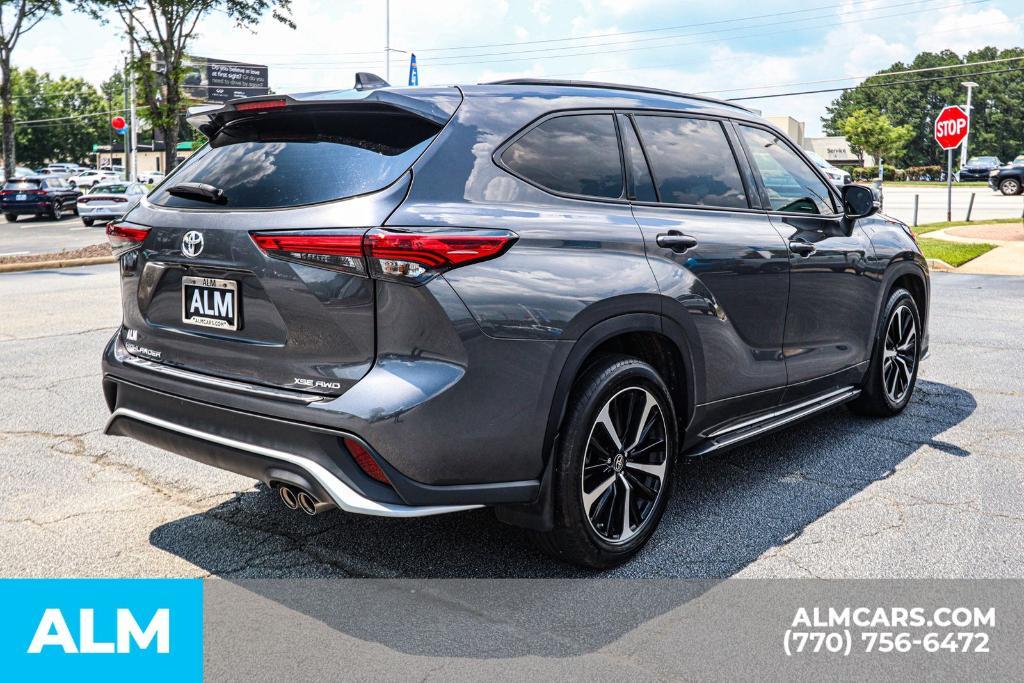 used 2022 Toyota Highlander car, priced at $36,970