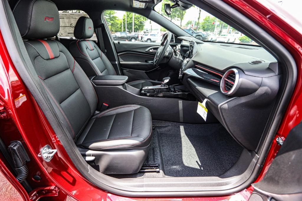 new 2025 Chevrolet Trax car, priced at $27,835