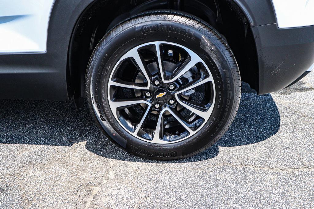 new 2026 Chevrolet TrailBlazer car, priced at $28,185