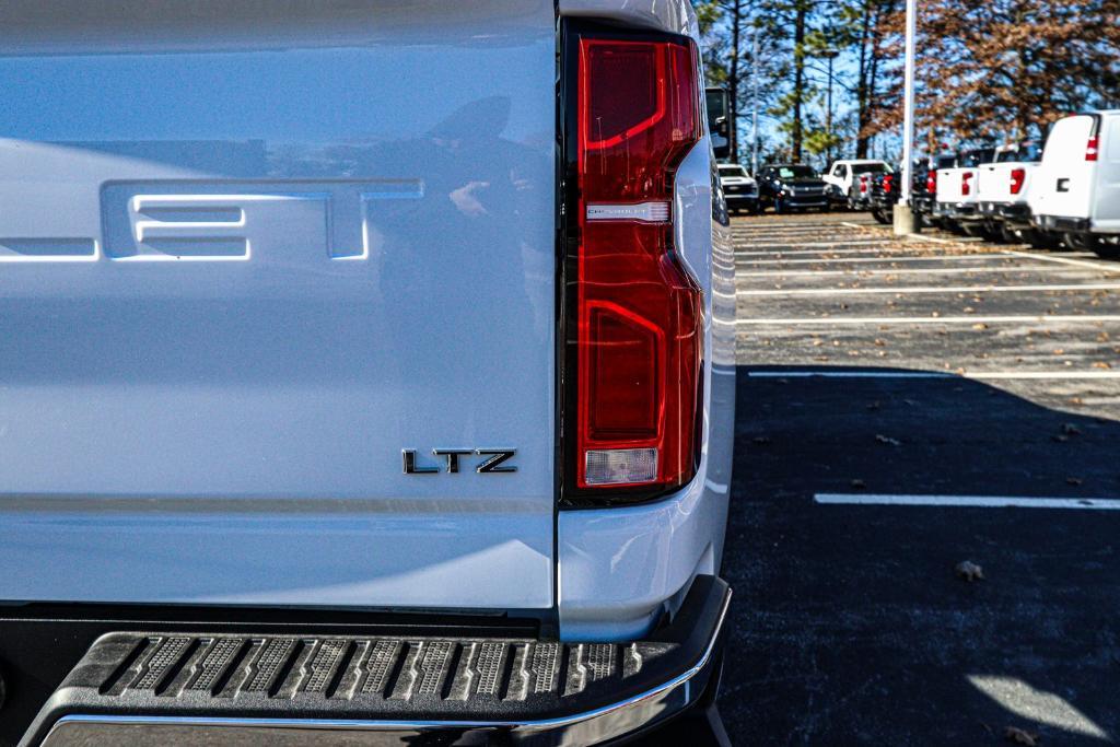 new 2025 Chevrolet Silverado 2500 car, priced at $69,640