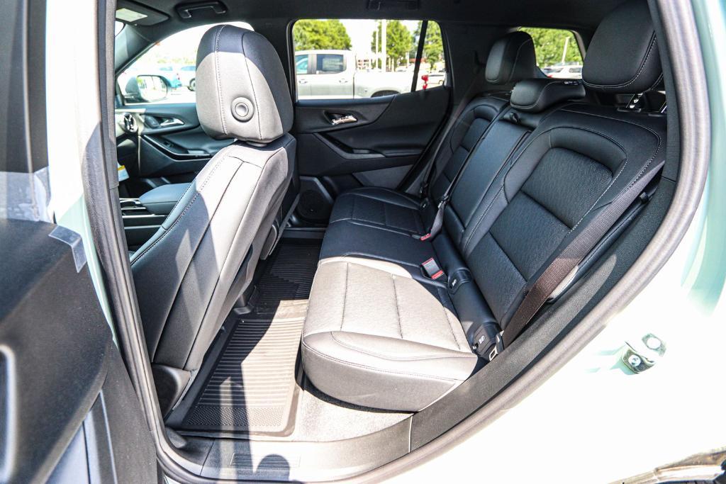 new 2026 Chevrolet Equinox car, priced at $32,295