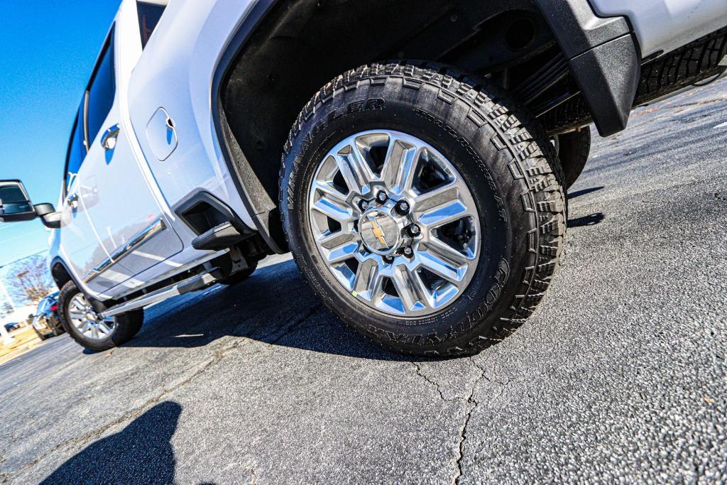 new 2025 Chevrolet Silverado 2500 car, priced at $81,111