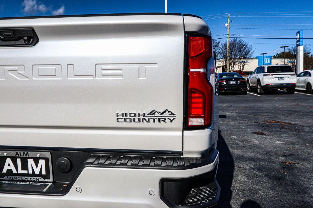 new 2025 Chevrolet Silverado 2500 car, priced at $81,111