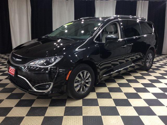 used 2019 Chrysler Pacifica car, priced at $23,999