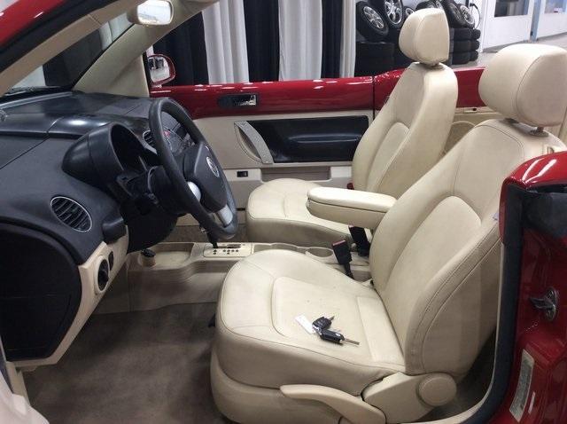used 2007 Volkswagen New Beetle car, priced at $9,999