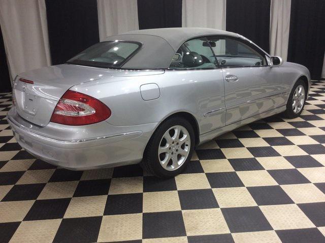 used 2004 Mercedes-Benz CLK-Class car