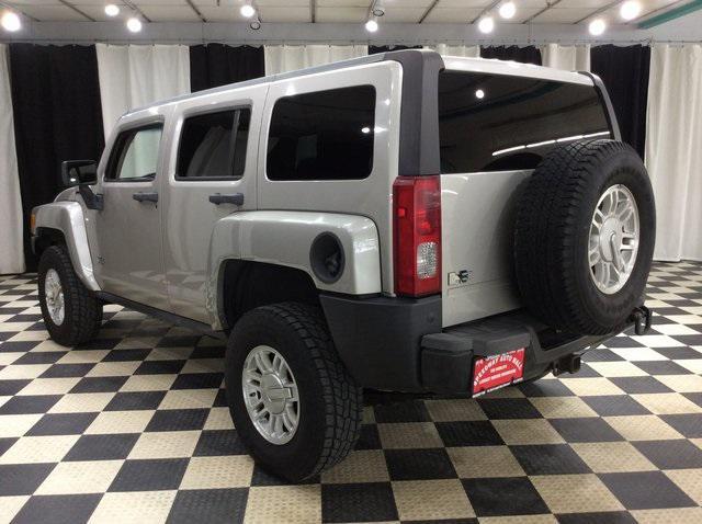 used 2006 Hummer H3 car, priced at $8,999